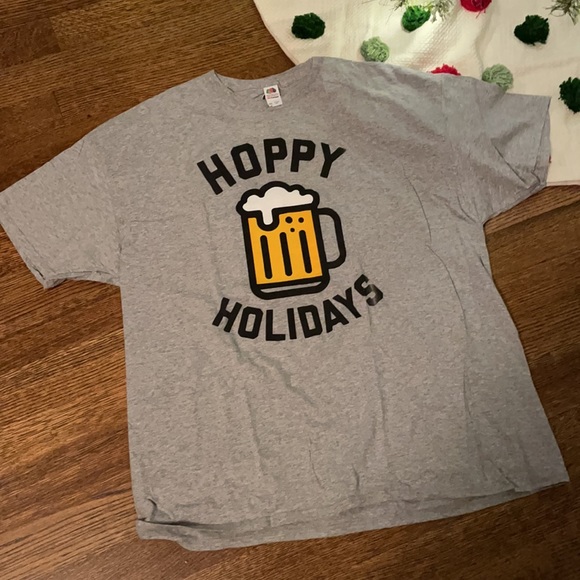 NWOT Hoppy Holidays XXL SS tshirt 🍻 🎄 - Picture 3 of 4